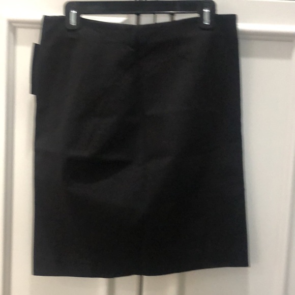 NWT Banana Republic Black Skirt Size 6 - Picture 3 of 5